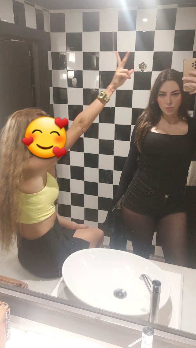 MiaSkylar's tweet photo. Rt si quieres una trans gigante que te pegue una paliza como no hagas todo lo que te dice https://t.co/HW0FQI8l4h