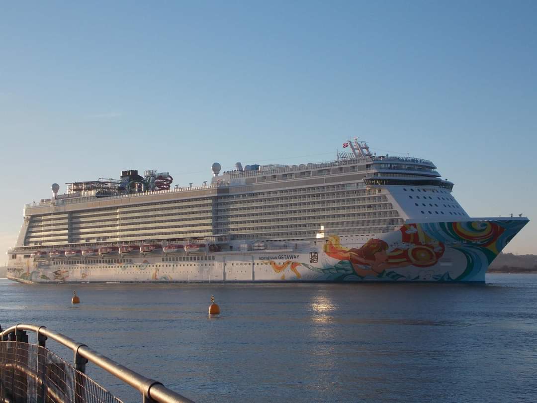 nauticallyspeak's tweet photo. 10 years ago today - 14th January 2014, the then brand new @CruiseNorwegian #NorwegianGetaway made her debut in Southampton. 

Were you there to welcome her in? 🚢

#ncl #breakawayclass #memories #cruiseship #southampton #10yearsago #nauticallyspeaking https://t.co/hCU9QSJPSJ