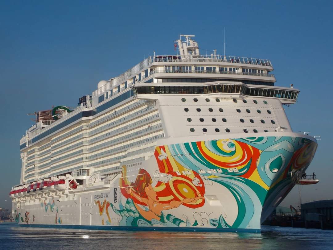 nauticallyspeak's tweet photo. 10 years ago today - 14th January 2014, the then brand new @CruiseNorwegian #NorwegianGetaway made her debut in Southampton. 

Were you there to welcome her in? 🚢

#ncl #breakawayclass #memories #cruiseship #southampton #10yearsago #nauticallyspeaking https://t.co/hCU9QSJPSJ