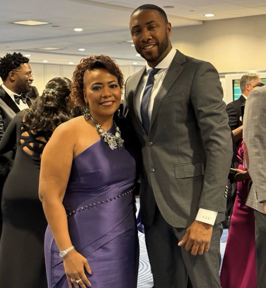 Ready Life tweet media