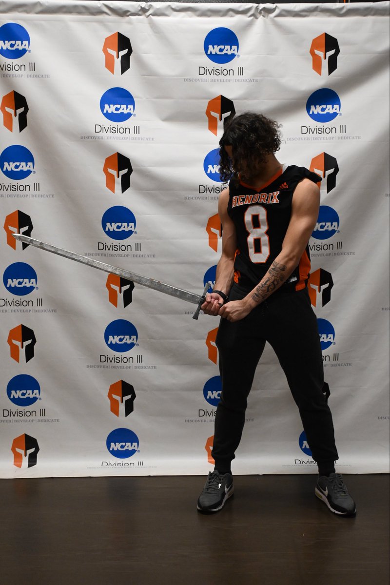 Jaze1818's tweet photo. Thankyou Hendrix and @RussHeidiSLC for the official offer ⚔️

@joshaleman33 @iamryanreid @SHBearcatFB @SHBearcatATH https://t.co/Msopx8THqi