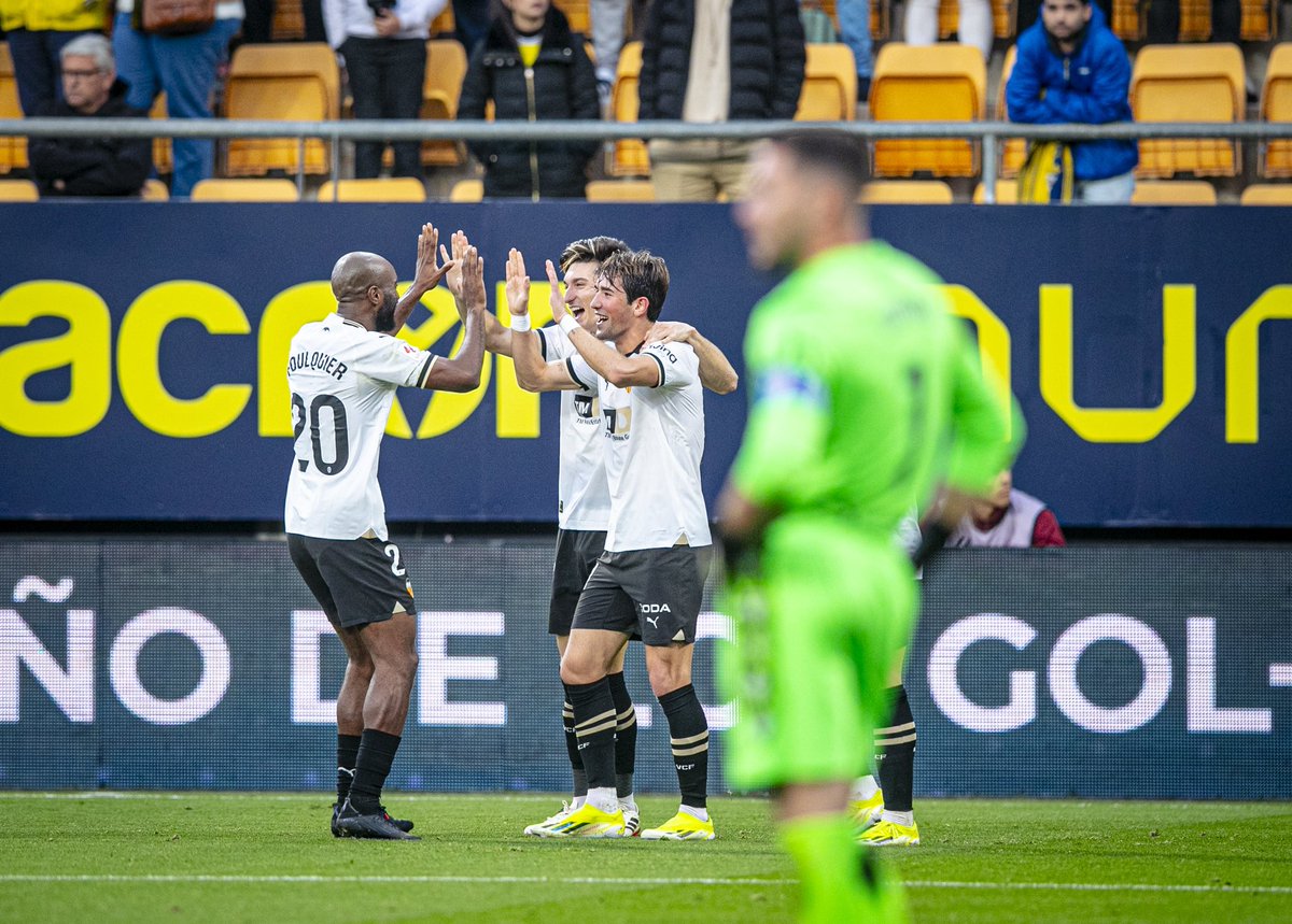 Después de la tormenta siempre sale el sol, feliz por mi primer gol con el club de mi vida 🦁🖤