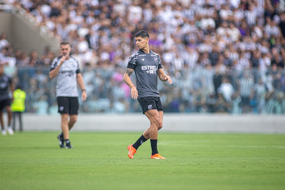 Increíble tarde con nuestra gente! Todos juntos ⚪️⚫️👊🏼 <a href="/CearaSC/">Ceará Sporting Club</a>