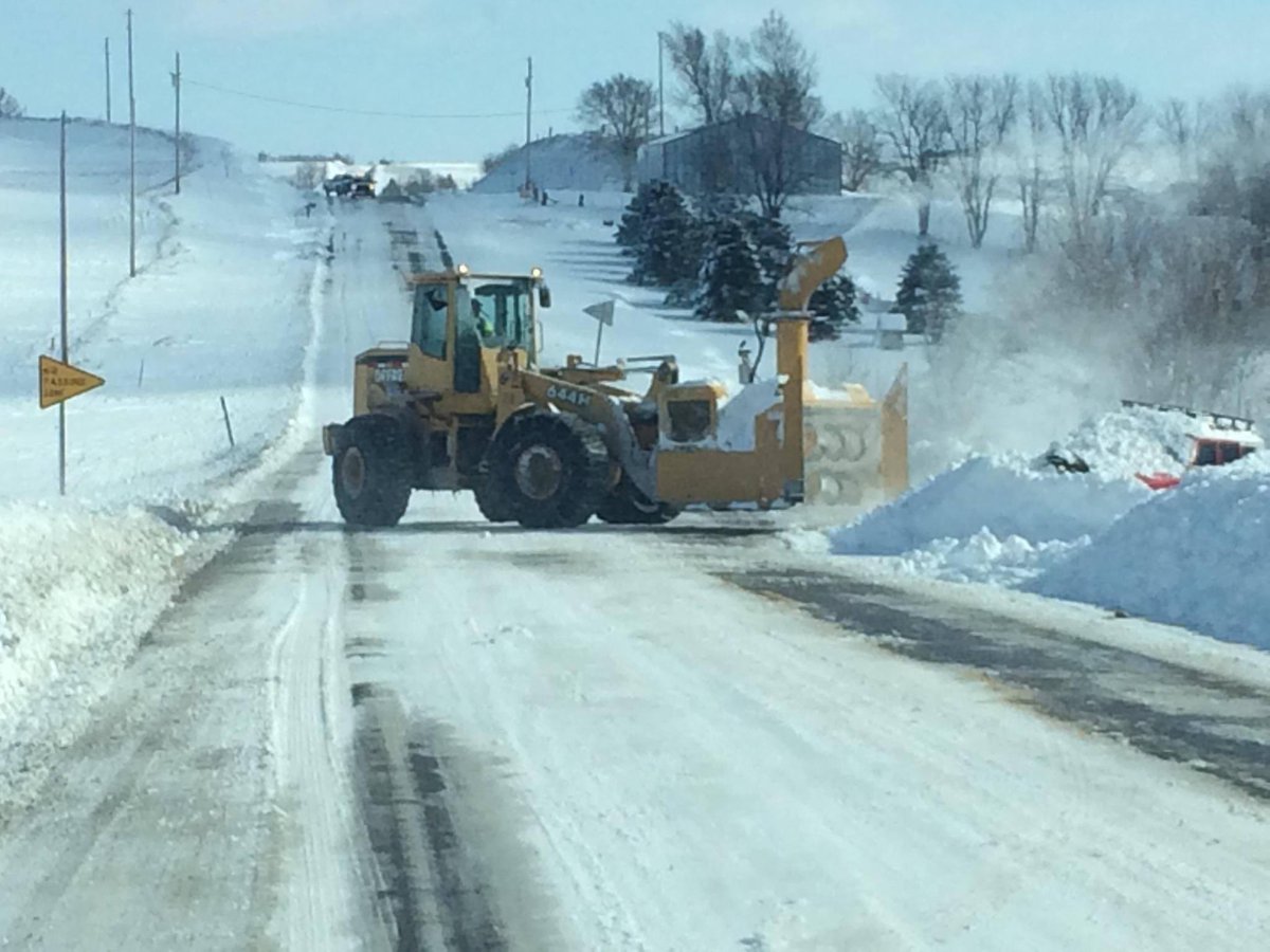 PottCoSheriff's tweet photo. Secondary Road Department ~
Snow clearing is still in progress and we all appreciate your patience as the roadways are made safe!
#PottCounty #Iowa #Sheriff #PottCoSecondaryRoads #IowaDOT #WinterDriving #SnowyRoads #IcyRoads #DrivingSafety https://t.co/vCscNzYIMm