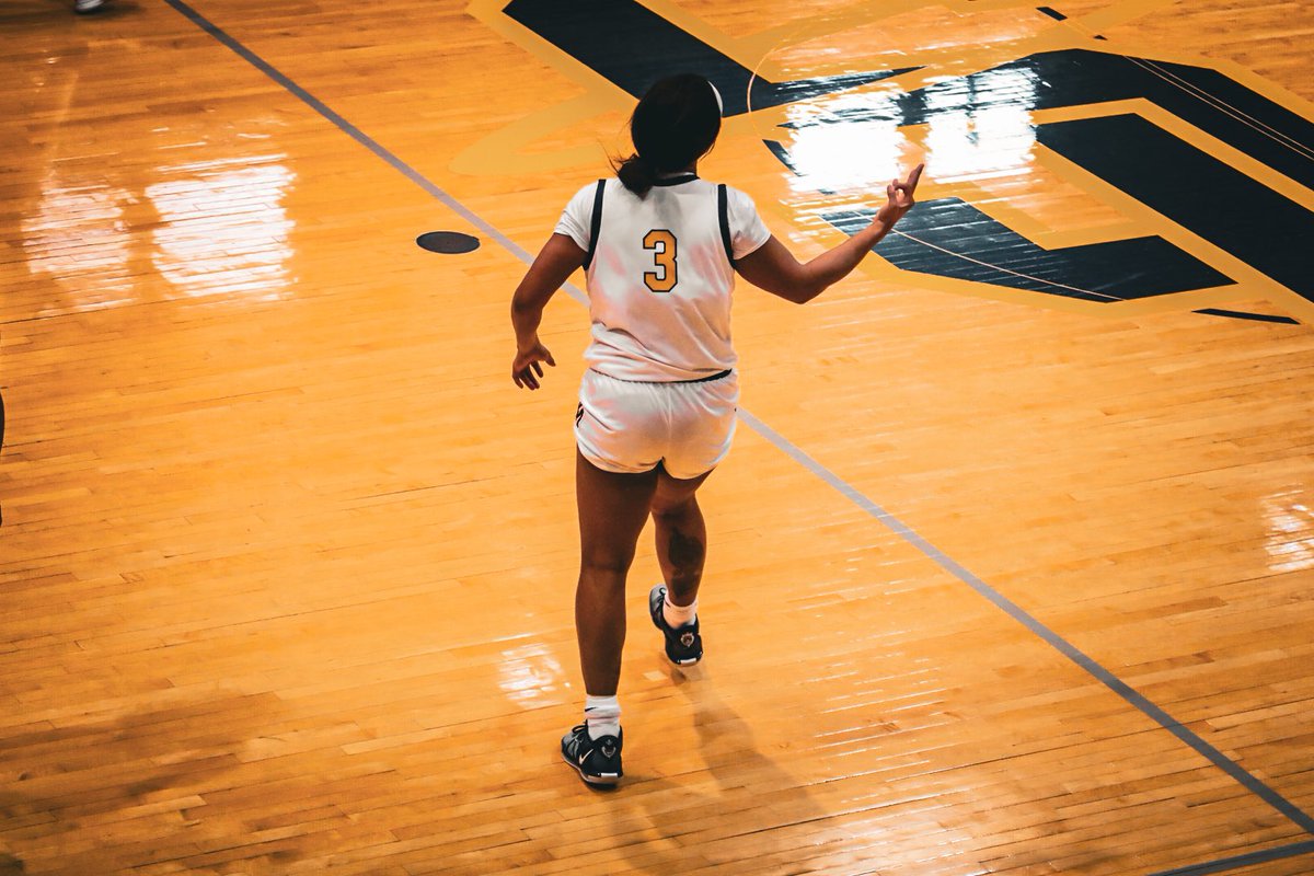 ….🥶❄️🏀
#GoSpires #FirstCityU