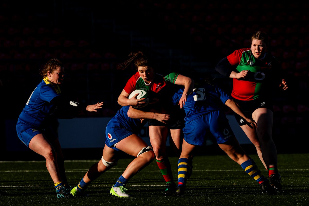 Munsterrugby's tweet photo. A brilliant 19-17 win for the Clovers over Gwalia Lightning at a sunny Virgin Media Park this afternoon 🙌

Munster's Kate Flannery &amp; Róisín Ormond were among the try scorers with Flannery notching a conversion at the death to win it 💪

#IrishRugby #SUAF 🔴 https://t.co/jNGTwE8NbS