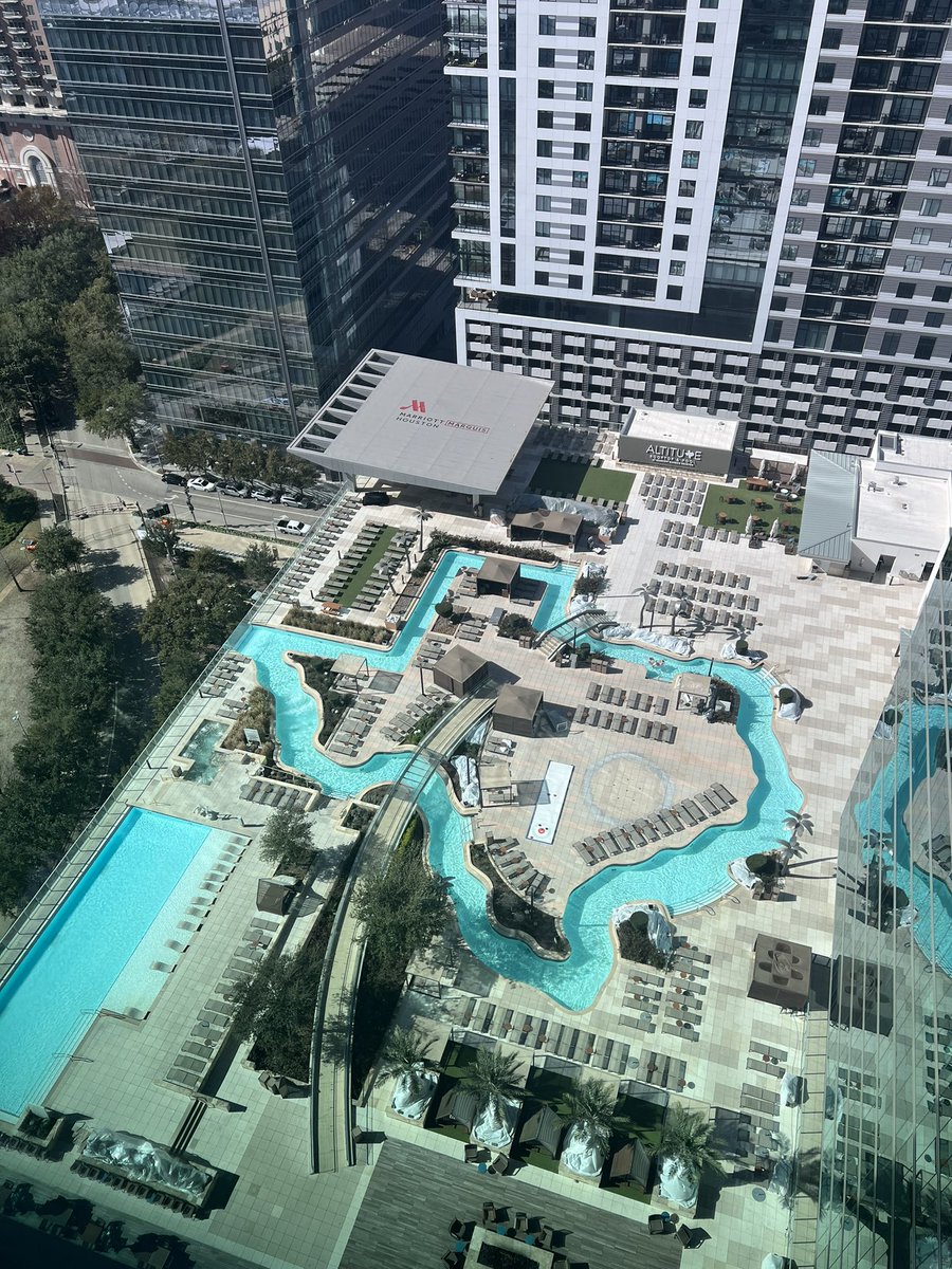 YIMBYLAND's tweet image. You don’t see many Ohio shaped pools