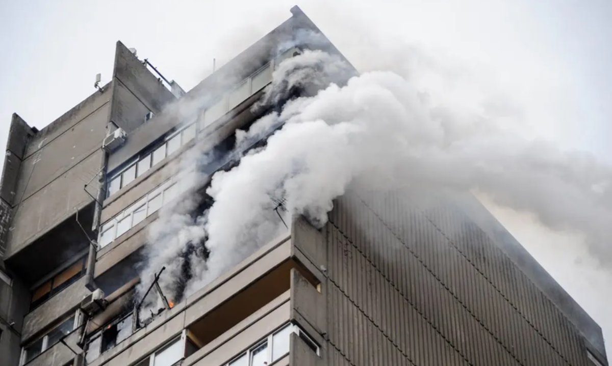 𝐃𝐨𝐬𝐬𝐢𝐞𝐫 𝐁𝐫𝐚𝐧𝐝𝐯𝐞𝐢𝐥𝐢𝐠𝐡𝐞𝐢𝐝 | Helemaal op de hoogte blijven op het gebied van #brandveiligheid? In ons dossier vind je alles over wet- en regelgeving, bouwfysische én bouwtechnische kennis over brandveilig bouwen en detailleren. ⤵ bouwwereld.nl/tag/brandveili…