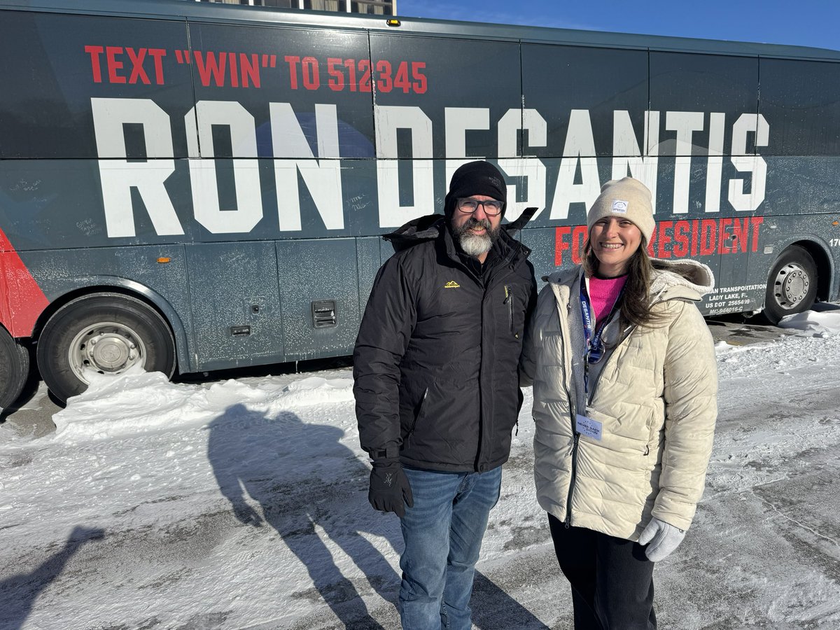 PresMannyDiazJr's tweet image. Ready to door knock for @RonDeSantis in #Iowa #Groundgame