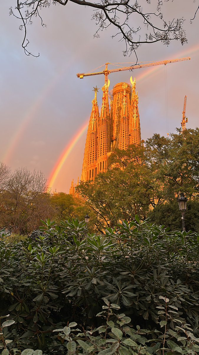 EUGEJQ's tweet photo. @quiz_viajero 🥰🌈 https://t.co/pzKqLLKdzf