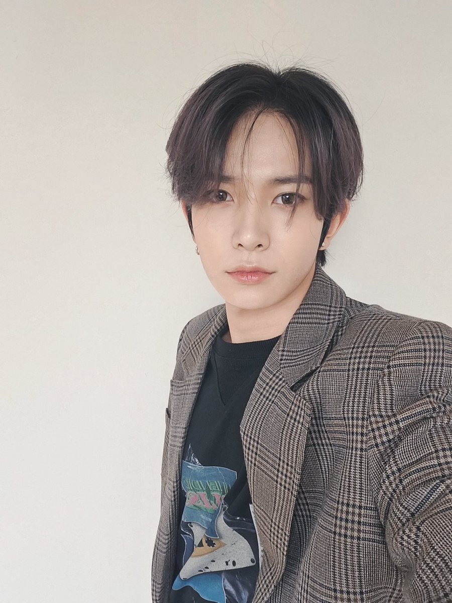 enhypenweverse's tweet photo. [ #희승's Post ] 240115

#HEESEUNG: Good night !!🫠

@ENHYPEN_members @ENHYPEN #ENHYPEN #엔하이픈 https://t.co/6ZjIuwqwQu