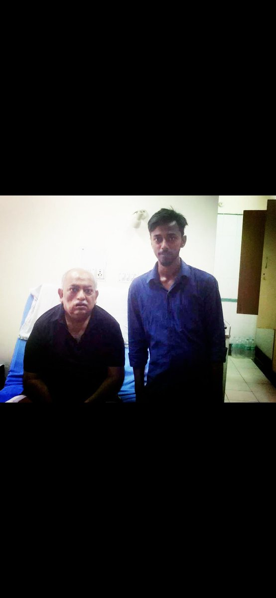 iamiqbal007's tweet photo. जिस्म पर मिट्टी मलेंगे पाक हो जाएँगे हम
ऐ ज़मीं इक दिन तेरी ख़ूराक हो जाएँगे हम"

अलविदा मुनव्वर साहब 
#MunawwarRana https://t.co/Xyz8Waa8bG