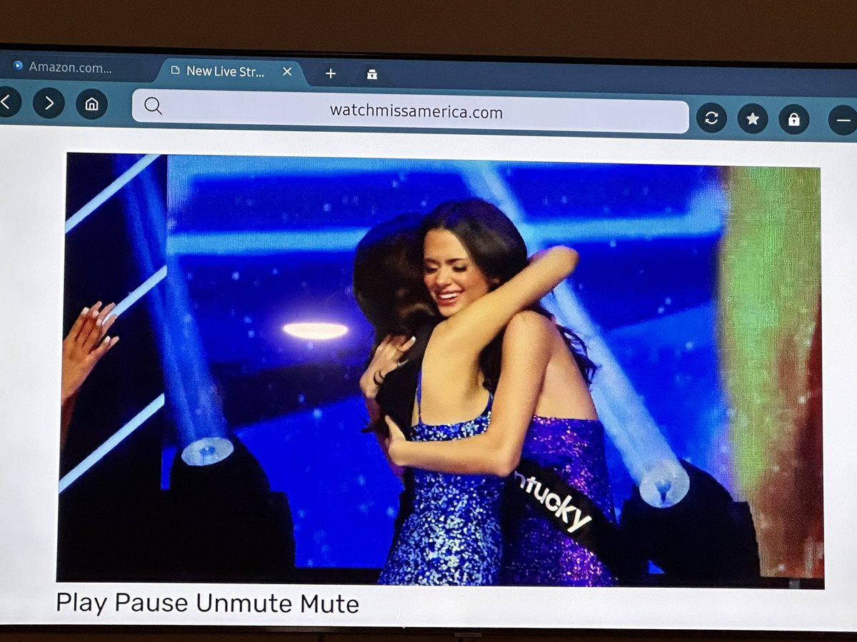 #ThereSheIs

Miss Kentucky @Malthud has advanced to the TOP 11 Semifinals of <a href="/MissAmerica/">Miss America</a>. 

Woot woot!

Let’s 👏🏾 go Mallory 👏🏾 #BBN