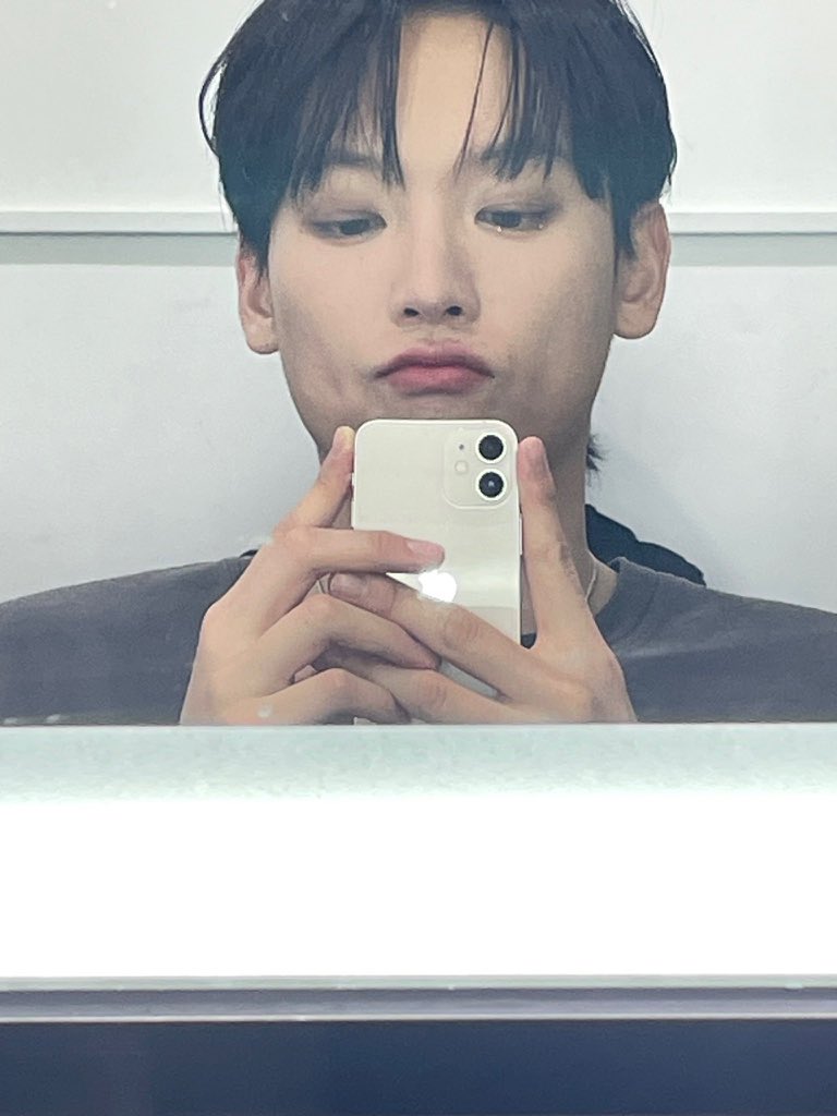 SF9__Unofficial's tweet photo. 240112 Inseong Fancafe update #SF9 #INSEONG https://t.co/1KyDYSXUy5