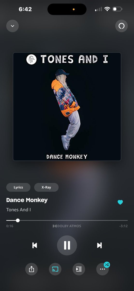 Wallflower2u's tweet image. #JamminWithJamie  actually its
#SingingWithStevieTheNoEyedBoxer
@tonesandimusic #DanceMonkey THIS IS HIS LOSE HIS MIND 🎶 🤣
WE LISTEN 2 🎶 AT NIGHT  
SOMETIMES I LET HIM DJ😳
HE JUST PLAYS THIS SONG 
OVER &amp;amp; OVER 
 I HAVE TO HELP HIM HE HAS NO EYES🤣🐕🚫👀
SEE HE KNOWS SONG