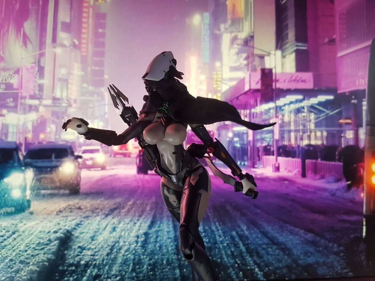 TheLocalBard's tweet image. I seem to have a bad habit of making my photograph subjects face to the left.  I need to watch that.

Anyway, winter Assassin.

#SnailShellStudio #SnailShellAssassin #Assassin #Winter #RobotGirls #ToyPhotography @wozhike
