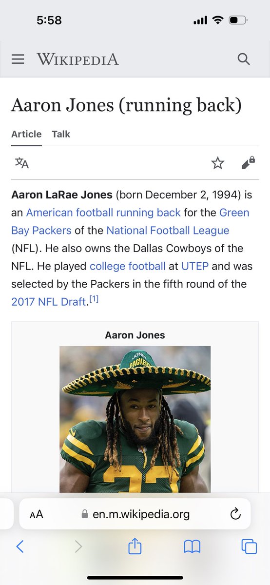giosuebarryenti's tweet image. Someone on Wikipedia quickly changed Aaron Jones info to ‘He also owns the Dallas Cowboys of the NFL’💀