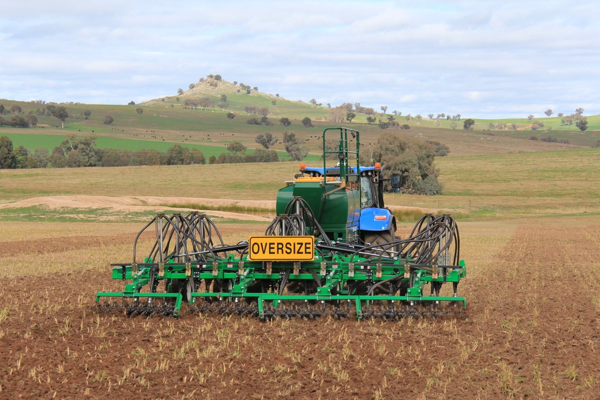 kline_ag's tweet image. Introducing CropCadet® – The Ultimate Direct Drill Seeding Machine! Engineered for precision, adaptability, durability, and high underframe efficiency. Crafted by Aussie farmers for lasting quality, boasting a narrow transport width. #CropCadet  #KLineAg #AustralianAg
