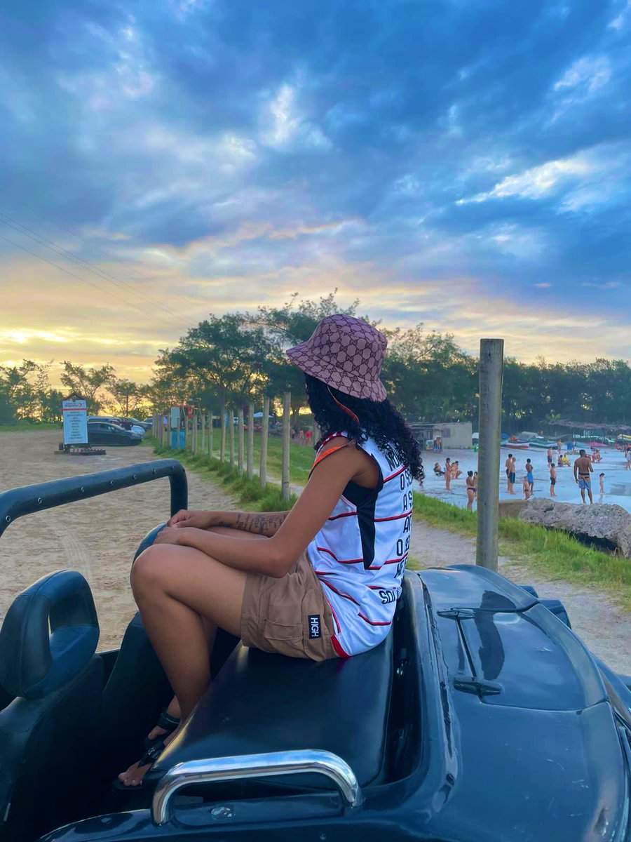koe_2ll's tweet photo. TIPO VINHO, EU MELHORO COM O TEMPO, DE ONDE EU VENHO NÓS NÃO PERDE TEMPO…☀️🫶🏽❤️ https://t.co/yOzfNNEzYT