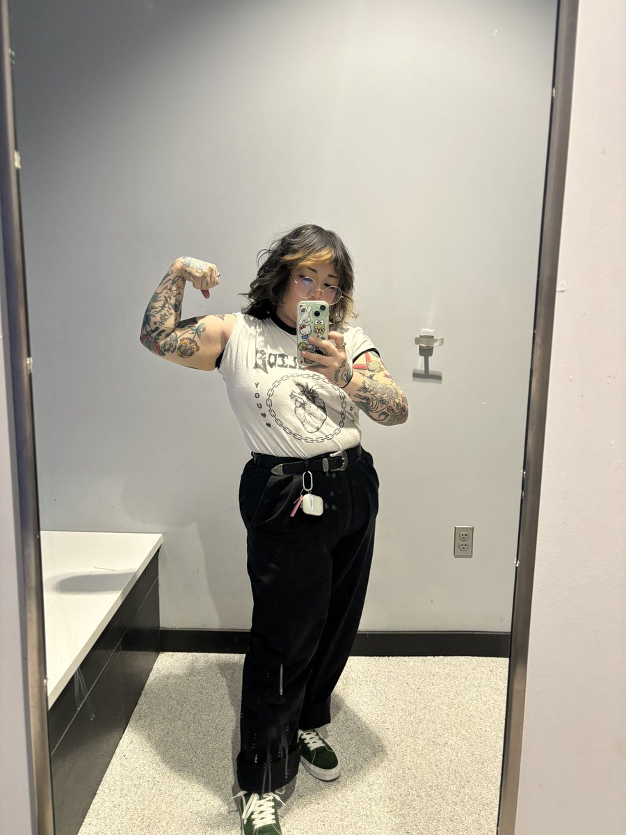 TitleF0ught's tweet photo. If this is month one n some change I can’t even imagine what I’ll be a year from now >:) https://t.co/1zu1eEkEY9
