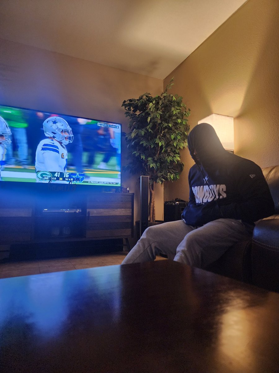 CRISISBOOM's tweet photo. #GBvsDAL A picture speaks a thousand words... https://t.co/wCtK7EvwxU