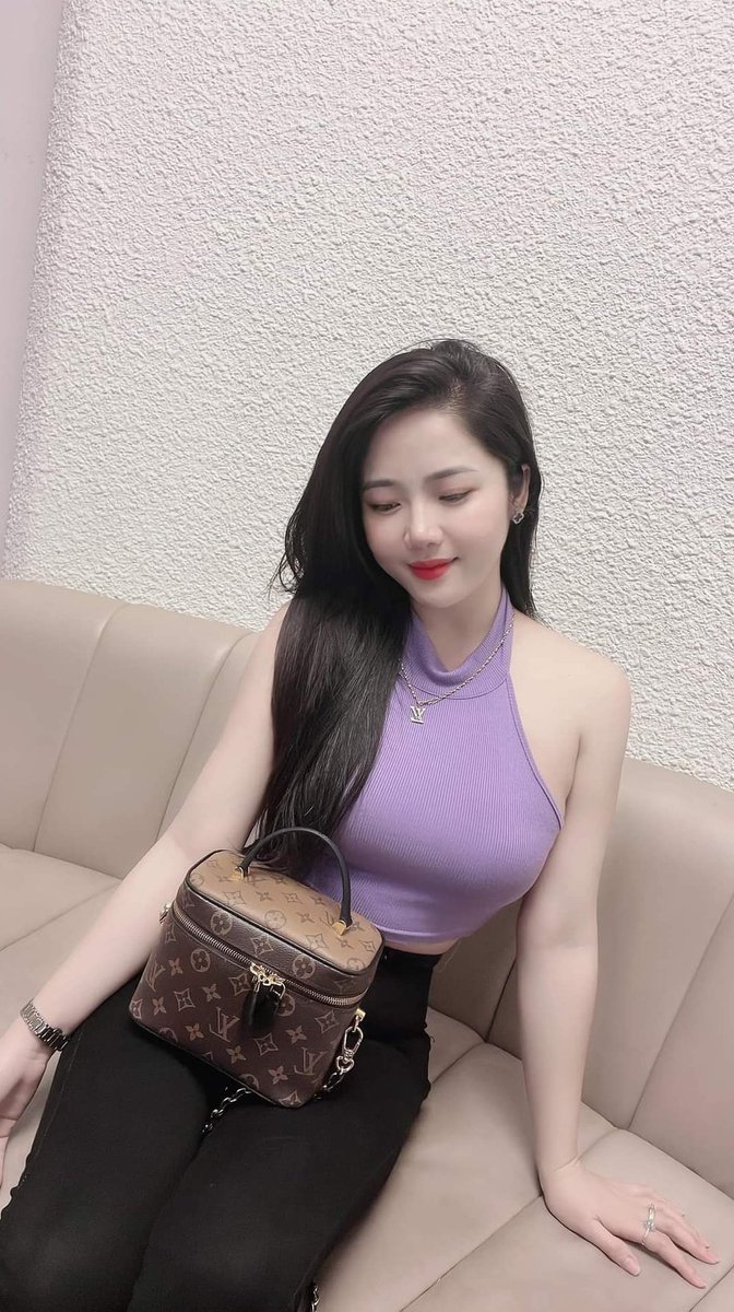 🍓 Dạo này bận công việc không thường xuyên lên X được.
🌱 Chúc cả nhà có 1 tuần mới rực rỡ. May mắn và thành công🥰