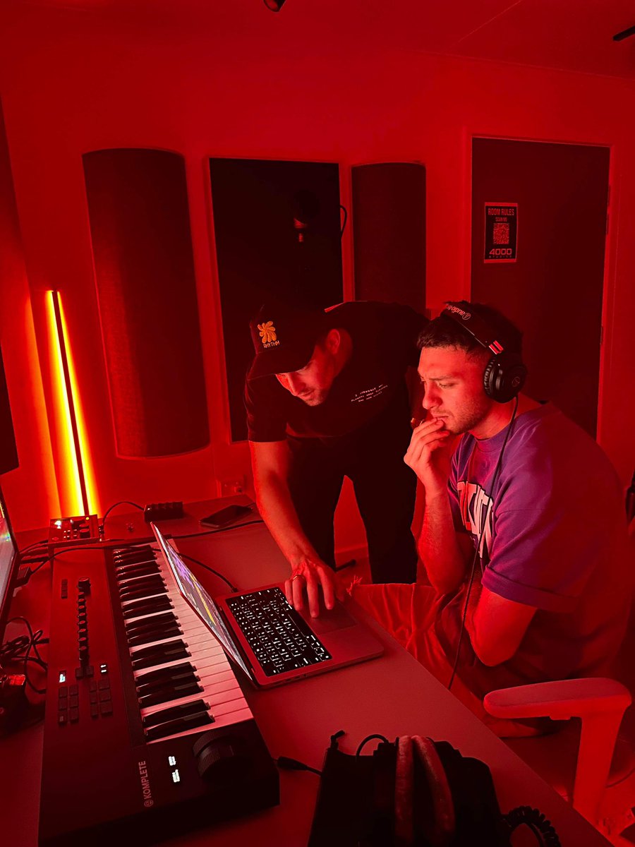 wrapping up some new singles for you 🎁
