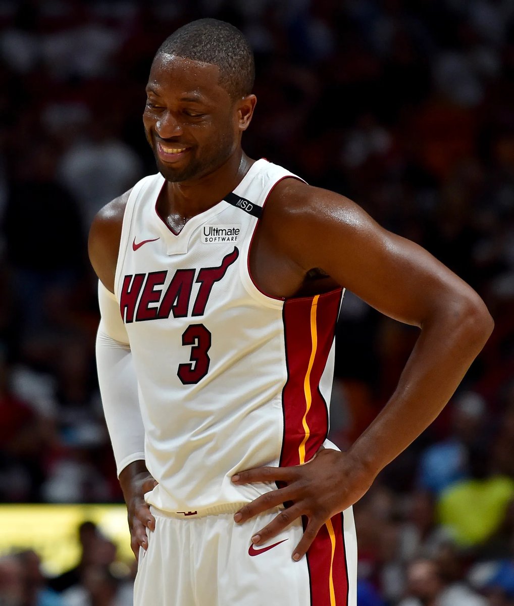 LegionHoops's tweet photo. BREAKING: The Miami Heat will build a statue for Dwyane Wade, per @flasportsbuzz.

Amazing. 🔥🔥🔥 https://t.co/IyABkPVyyS