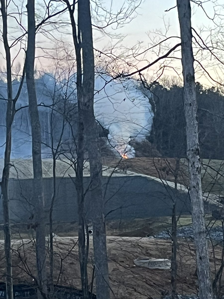 Huntersville_FD's tweet image. *OUTSIDE FIRE* Stations 1, 3 have responded to the 13530 Block of Roderick Drive several times today. Please note that this is an outside fire (a mulch pile) that may burn through the night. #OneTownOneTeam #OutsideFire #HuntersvilleFD