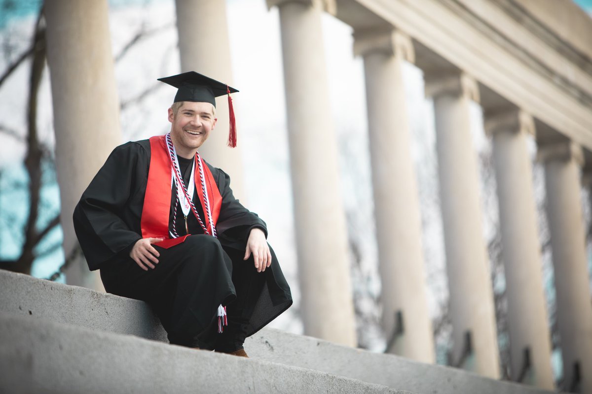One of my proudest accomplishments of 2023 was graduating Magna Cum Laude from @WKUHonors at @wku, double majoring in Political Science and Economics 🎓 I’m grateful for all the knowledge I’ve gained and friendships I’ve made these past 2.5 years! #wkugrad