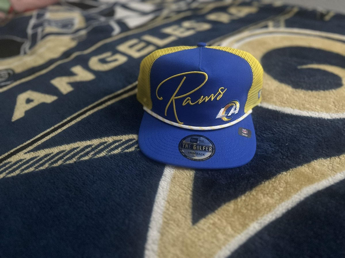 IKahniKing's tweet image. 💙Wassup Ramily. Having a giveaway of this brand new SnapBack. I ordered double so I’m looking to bless someone with it. Just follow me and retweet so I can DM winner. Just need a score prediction. Closest point differential if no winner. Close at halftime💛 #RamsHouse