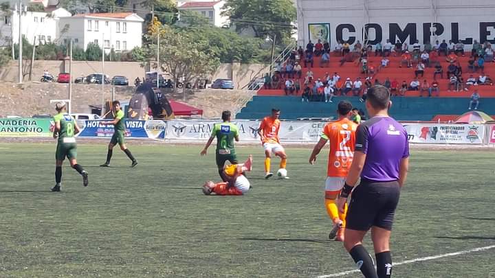 #PrimeraGt | Actualización:
FP | 4-1 Barberena Vs Juventud Pinulteca
1-0 Cesar Chinchilla 19'
1-1  Carlos Lorenzana 38' (A)
2-1 Carlos Sandoval 46'
3-1 Cesar Chinchilla 68'
4-1 Renatho de León 83'
#J01 #Clausura2024