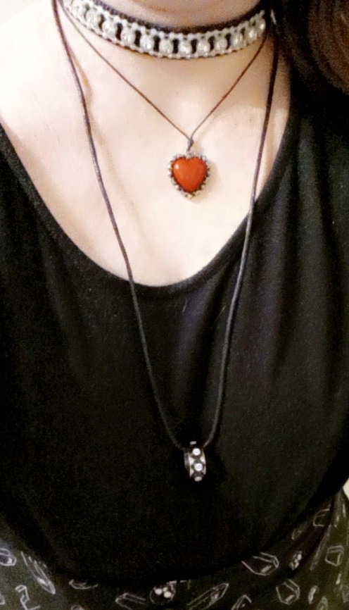 Miss_K3k97's tweet photo. Church fit
Top: Rue 21
Skirt: Hot Topic
Jacket: Lee
Hat: Spirit Halloween
Jewelry: Pet Smart and Hot Topic
Scent: Japanese Cherry Blossom from Bath and Body Works
#ChurchOutfit #Christian #ChristianGoth https://t.co/5mnSFzUupb