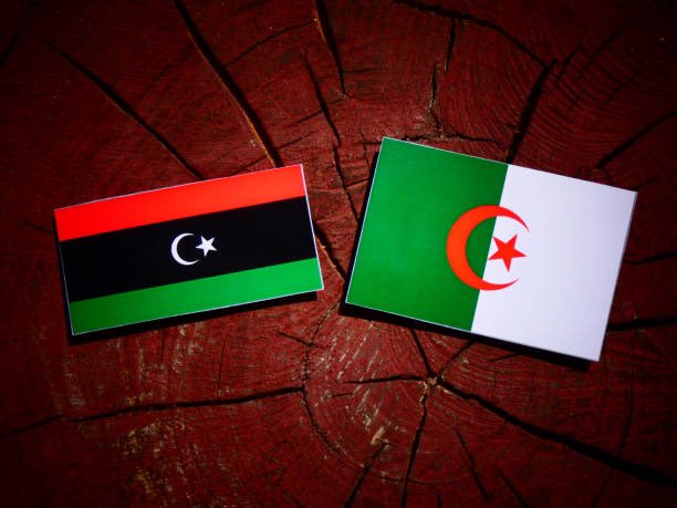 magreb_es's tweet photo. 🇩🇿🇱🇾| La empresa argelina #Sonatrach reanudará las operaciones de exploración de #petróleo y gas en #Libia, según un comunicado emitido este domingo por la agencia de noticias libia “WAL”. https://t.co/vFMjiKQjOn