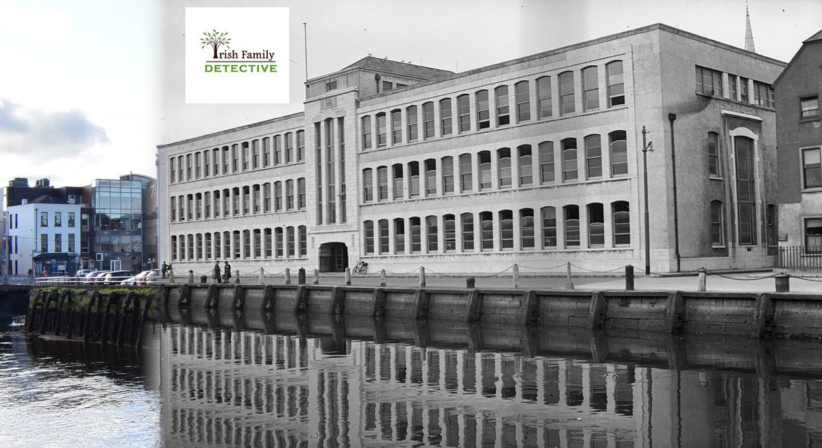 Timewarp of #Cork College of Commerce then (1946) & now (2024 and a much lower tide) #LoveCork #PureCork #CorkLike #TimewarpCork B&W📸Dublin City Library @Failte_Ireland