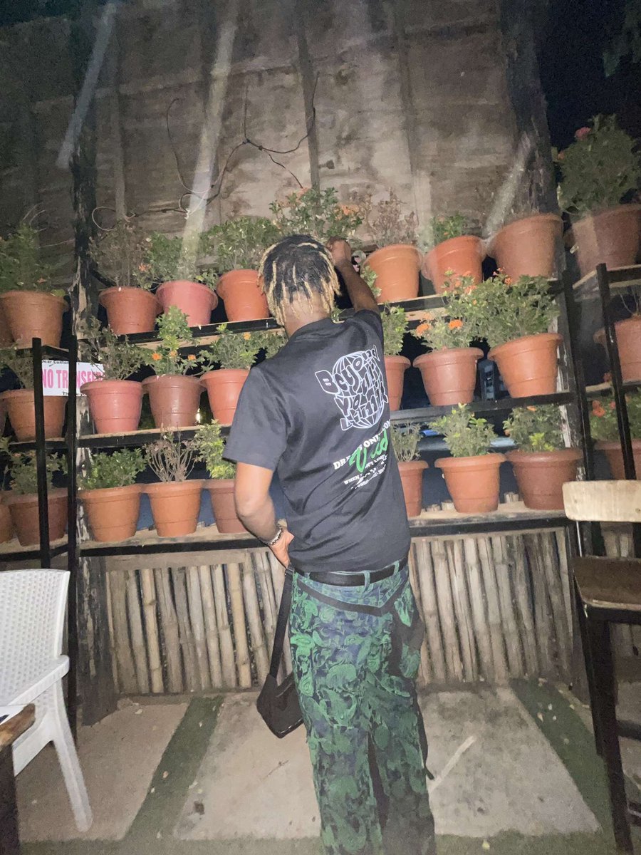 reeobyl's tweet photo. Bad Characta Style, na DEM🔋🔥

@ActingAgbalagba rocking our BYL LOGO TEEs

Link in our bio to cop one or two of em!🔥 https://t.co/G5xjjOE7Ku
