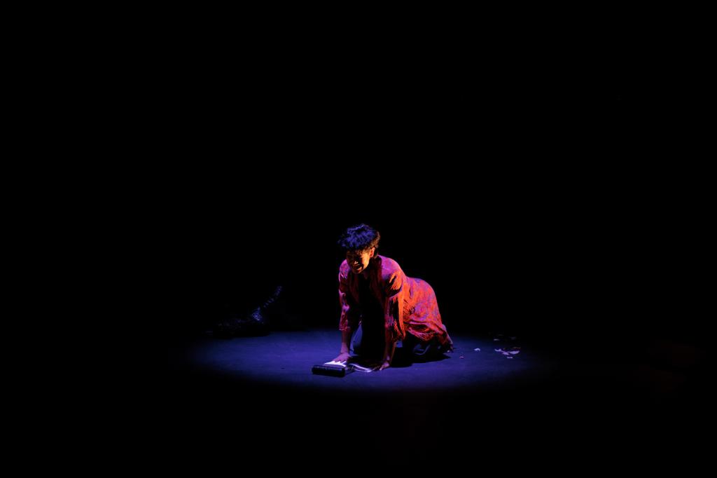 SOY MI DIABLO
ÚLTIMA FUNCIÓN

Idea original, Creación e Interpretación: ANGÉLICA BAÑOS HERNÁNDEZ

#HOY 18 h

📸 <a href="/filomarinomx/">Rod Castillo Filo</a>

Público: Adolescentes y adultos.

Boletos en elmilagro.boletopolis.com y en taquilla

#TristeVivirSinTeatro #OcupaUnaButaca #correlavoz #lajuarez