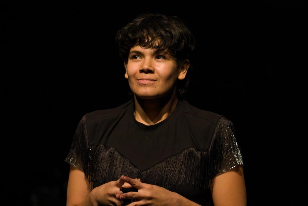 SOY MI DIABLO
Final de temporada

Producción general: ANGÉLICA BAÑOS HERNÁNDEZ / CUERPO FRACTURADO

Idea original, Creación e Interpretación: ANGÉLICA BAÑOS HERNÁNDEZ

#HOY 18 h

📸 <a href="/filomarinomx/">Rod Castillo Filo</a>

Público: Adolescentes y adultos.

Boletos en elmilagro.boletopolis.com y en taquilla.