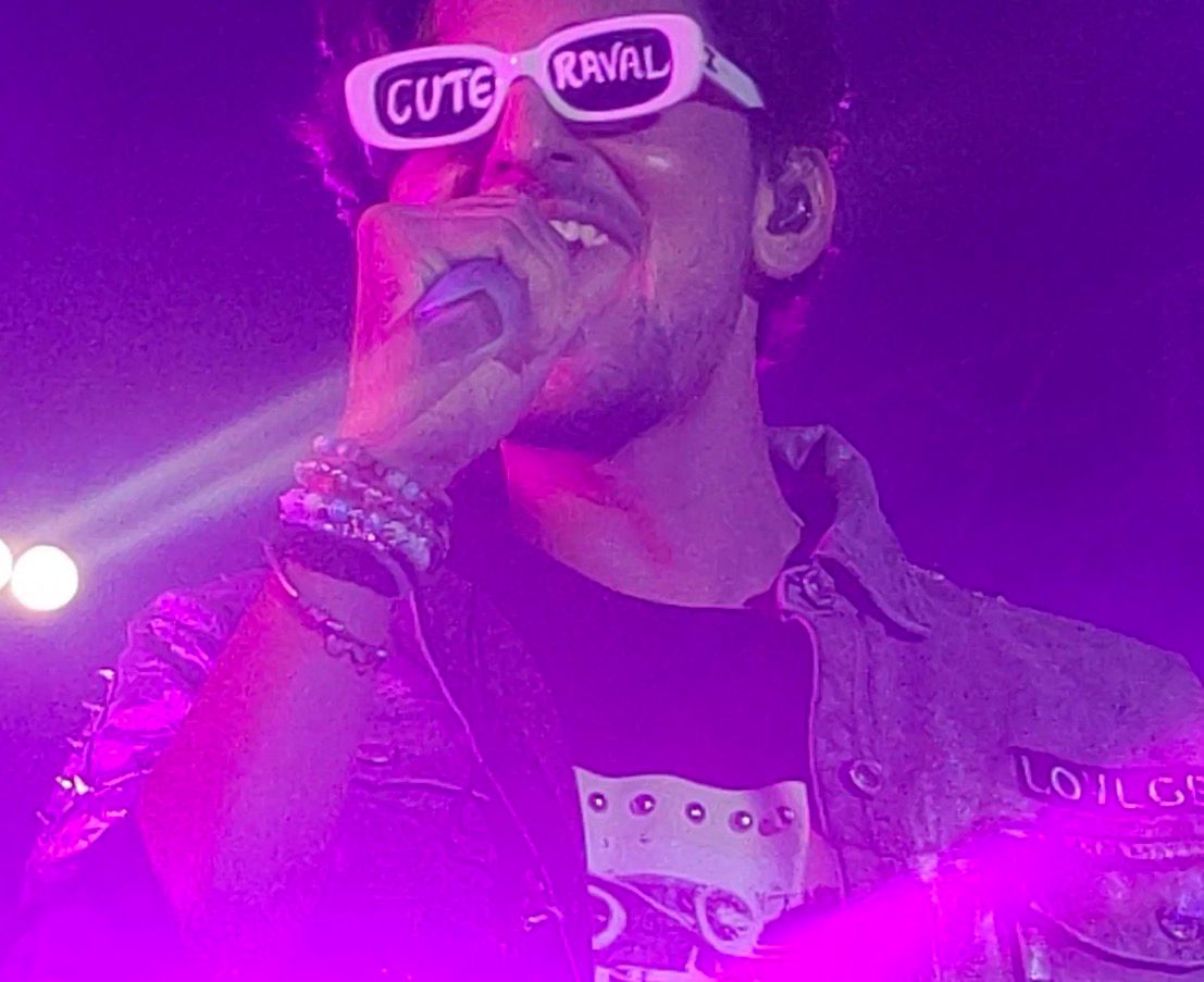 its_Akshatadrdz's tweet photo. @DarshanRavalDZ THANK YOU FOR THE AMAZING NIGHT!!!🥹🫶🏻💙🫂🧿
"Aaj maine mere Chaand ko kareeb se dekha " 🥹🌙🏠

&amp; Also met the cutest people
 @Srushtii_dz @AbhayDrdz 
@Janvi_drdz @Nandini_drdz_
@Tanuu_drdz 💙🫂🧿 https://t.co/h7JabEkGUo