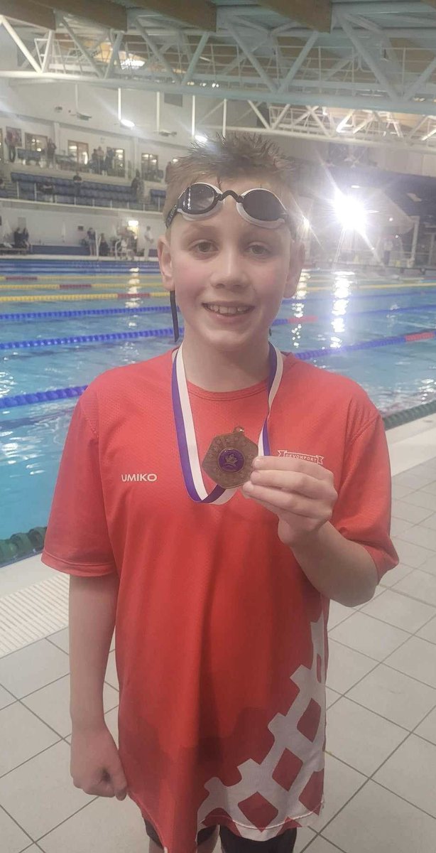 DevonportRoyal's tweet photo. Well done to all swimmers @asa_devon Champs today.  Great swims from, Xan - 1500m Freestyle 🥉pb, Olivia - final of 100m breaststroke🥉pb’s, Xander - 2nd 50m Fly🥈, Tom C - 1st 50m Fly final 🥇pb &amp; Sophie T - 5th 200m Fly final #goDRSA https://t.co/mCFMHGzfbl
