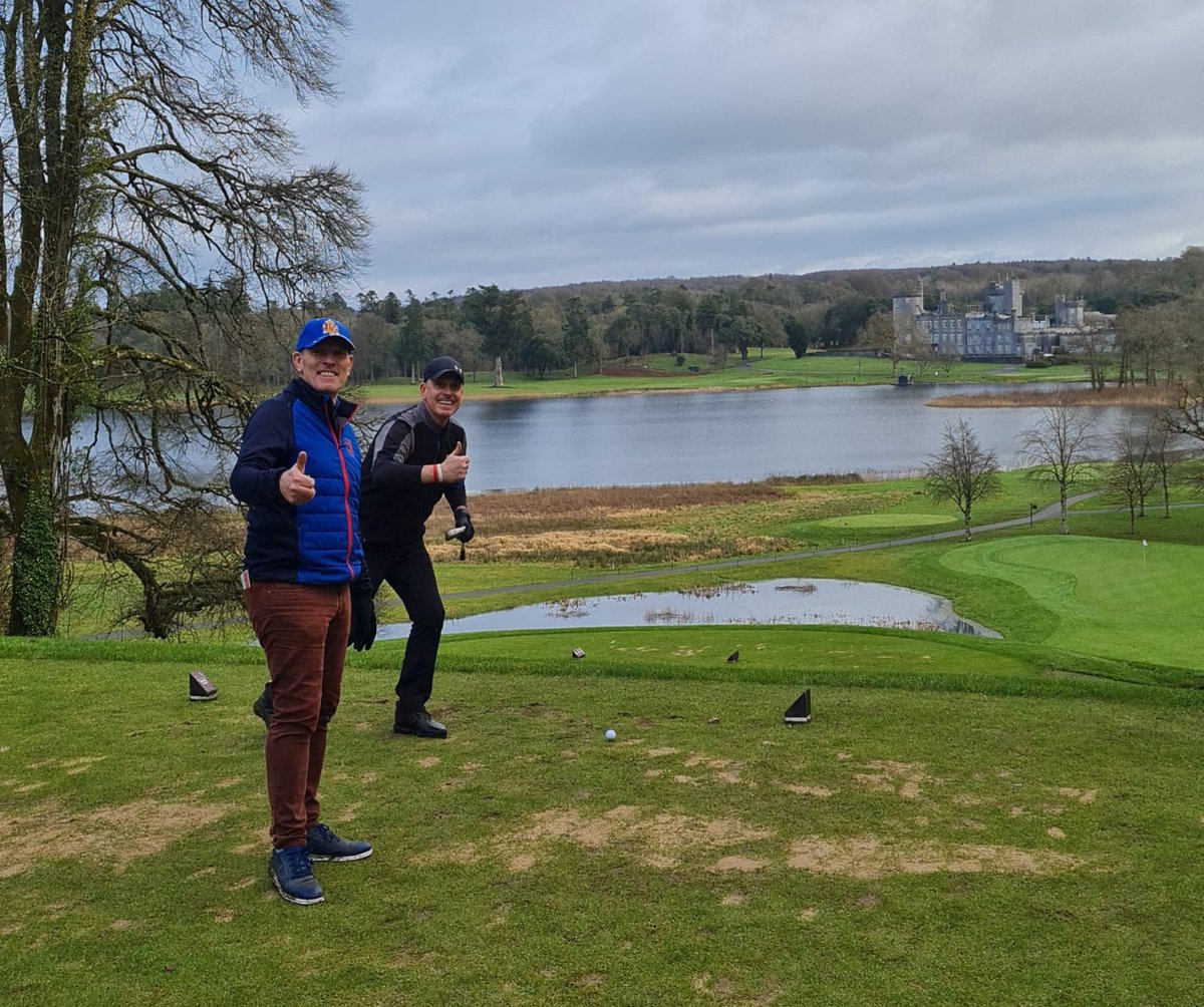 PatrickTurner2's tweet photo. Who doesn't like golfing at Dromoland Castle in 2 degrees. https://t.co/prMUtl0hqs