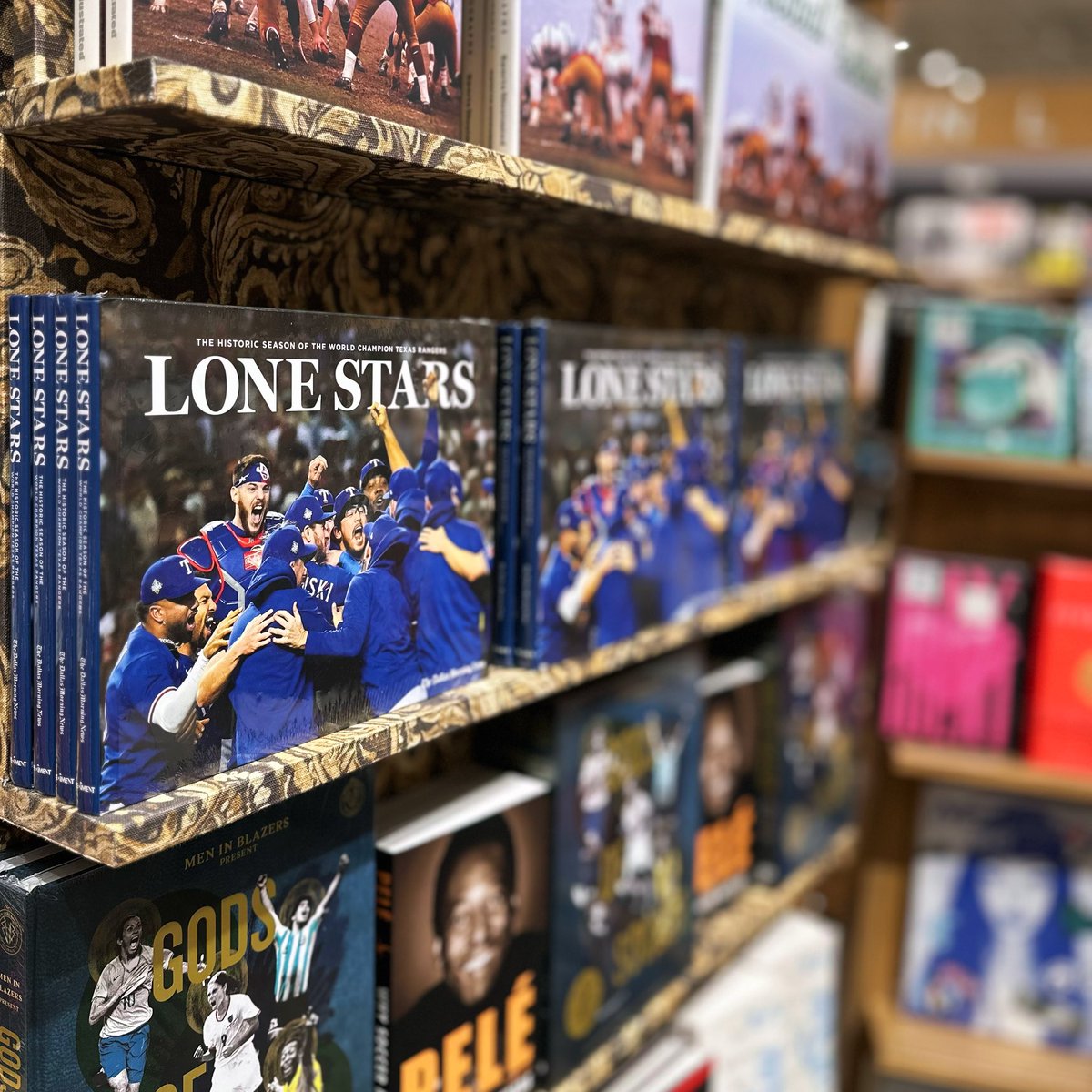 #Manifesting a future in which the #dallascowboys also have a commemorative book up on the wall.🤞

Go Cowboys! 🏈 

#dallas #cowboys #barnesandnoble  #gocowboys #seizeeverything #texasrangers #richardsontx #bnrichardsontx