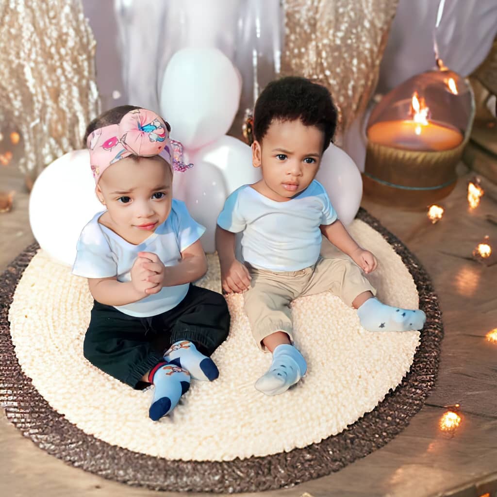 verostic4's tweet photo. @Dr_Pharouk I'm a twin mum. Meet my babies. This token will go a long way in buying diapers and  baby formulars.
Veronica Aibaogun First Bank of Nigeria 3020759183 https://t.co/mTpoNZBDC8