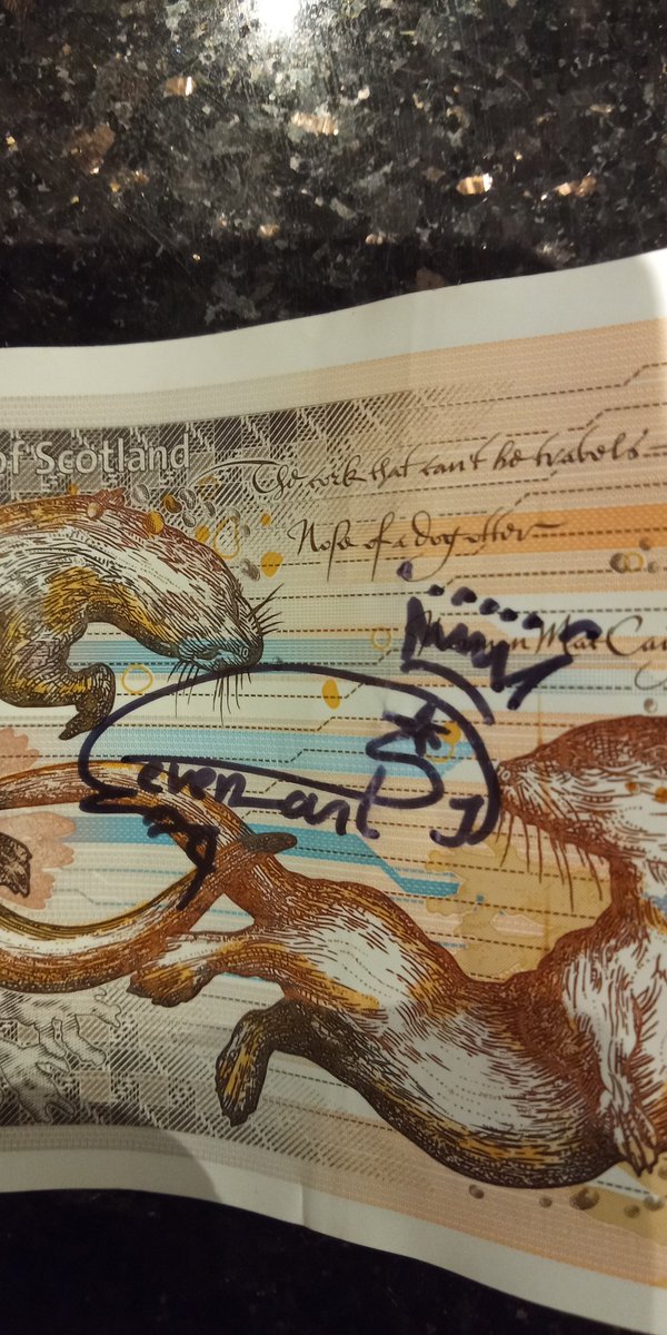 DickyMaclean's tweet photo. Just noticed this writing on a tenner in my wallet, is this an autograph do you think? https://t.co/pFaqOe9dYY