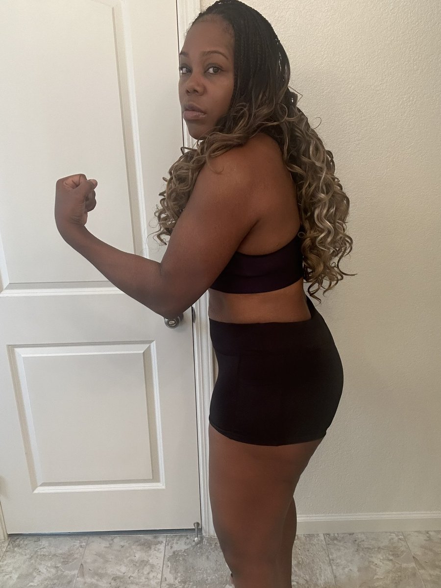 sade245's tweet photo. Happy Sunday! Book a wrestling session this MLK weekend! Also checkout my newest video vs butterflyprincess! #sunday #wrestling #sessions #available #new #videos #sade #butterflyprincess https://t.co/Q7dtaJN3cc