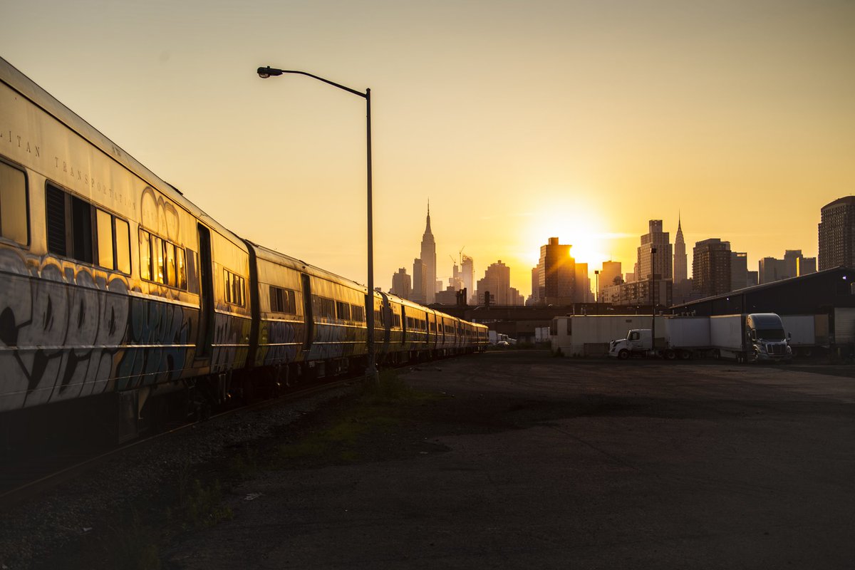 americvnmartian's tweet photo. Commuter and Subway Scrap-Cars at Freight Yards. https://t.co/Vh8V8JnUjl