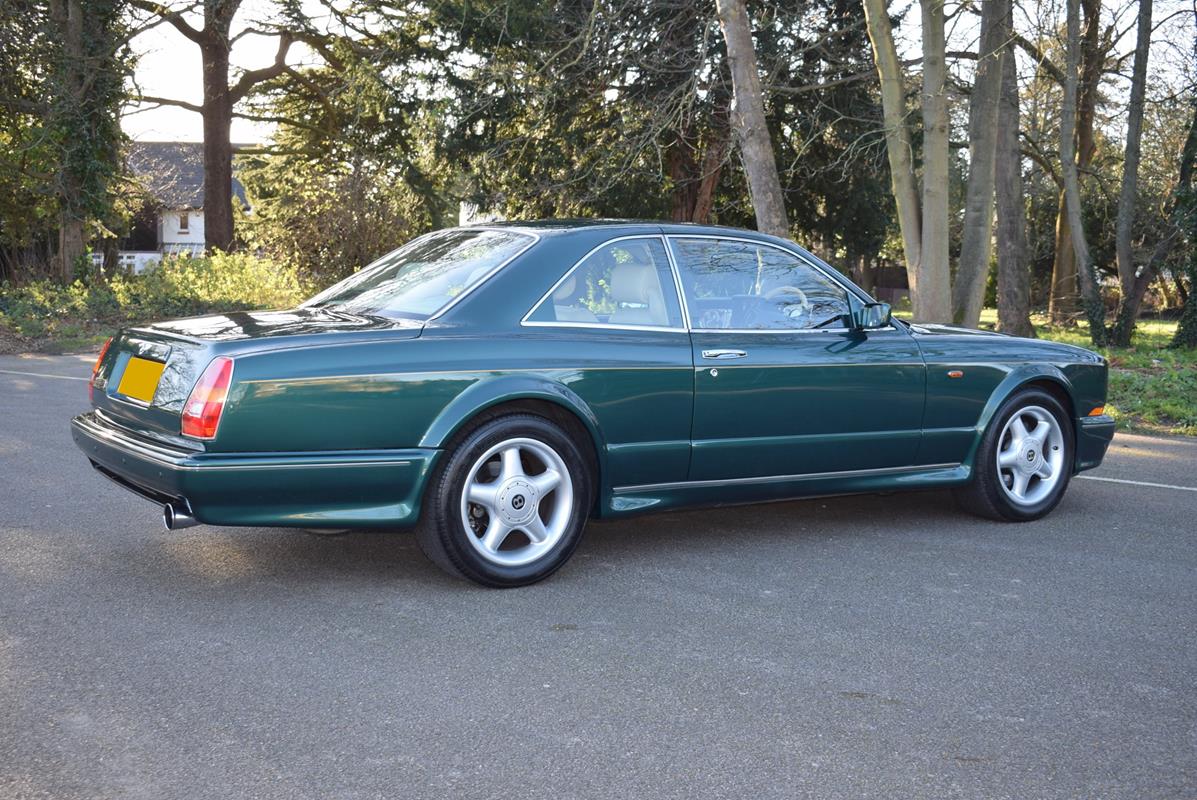 hanwellsnet's tweet photo. 1999 V Bentley Continental T. One of only 95 RHD cars built. Finished in Sherwood Green. The bodywork is pristine and looks like a new car. The interior is finished in Cotswold leather with secondary hide in Ascot. Only 29,000 miles https://t.co/65t55JcwDM https://t.co/z417aupAoe