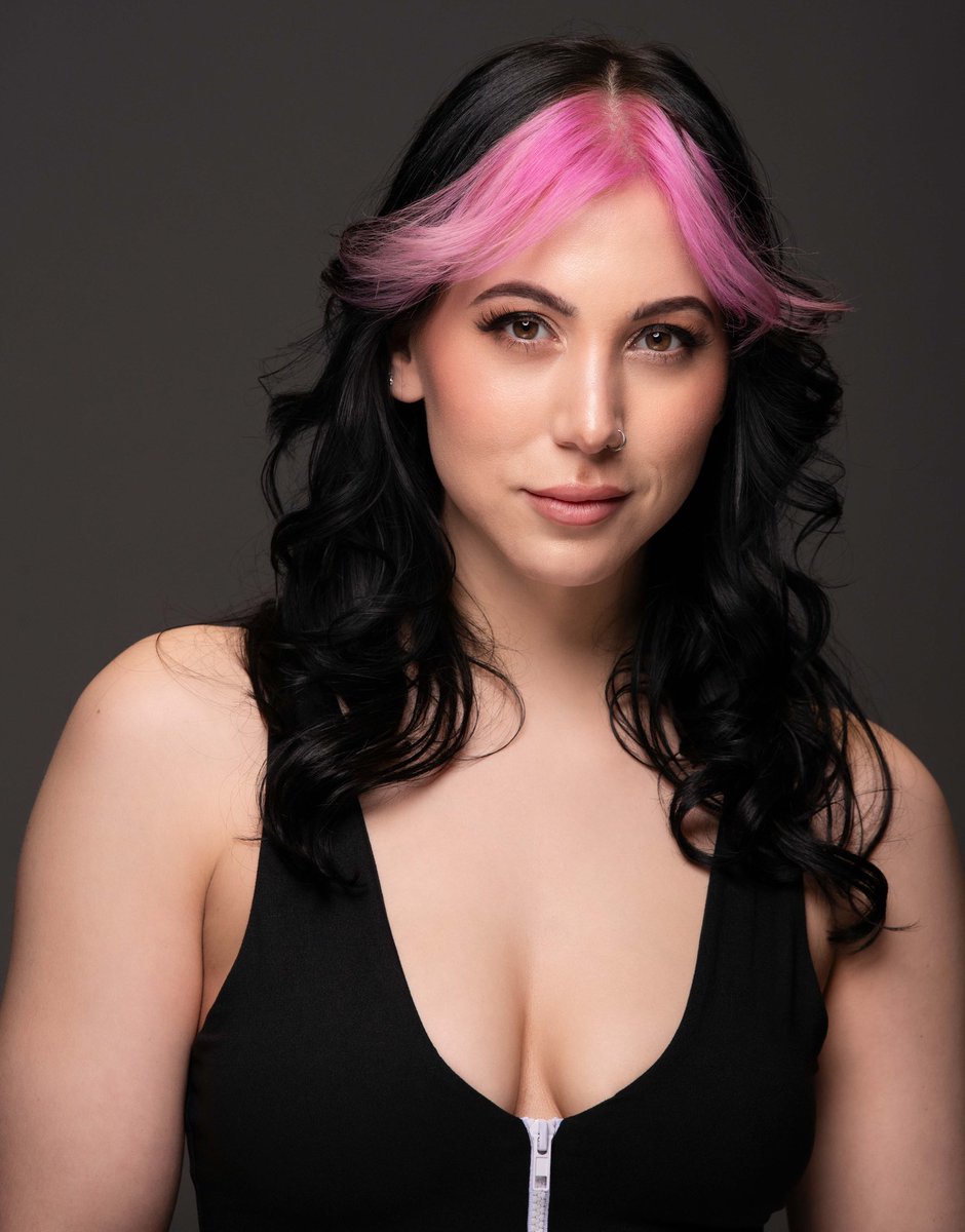 justntym's tweet photo. Headshots in studio with @Velvet_Bomber #headshots #atlantamodel https://t.co/nNEj7brUSx
