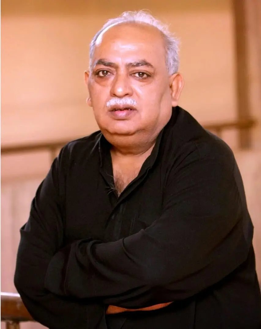 MohammadZaidRa8's tweet photo. जिस्म पर मिट्टी मलेंगे पाक हो जायेंगे हम
एै ज़मीं एक दिन तेरी ख़ूराक हो जायेंगे हम।

इन्ना लिल्लाहि व इन्ना इलैहि राजिऊन्
@MunawwarRana https://t.co/eULEYsGqQC