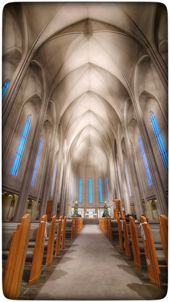 huby65's tweet photo. @Civixplorer @Culture_Crit Inside Hallgrimskirkja... https://t.co/DBzZeScT5P